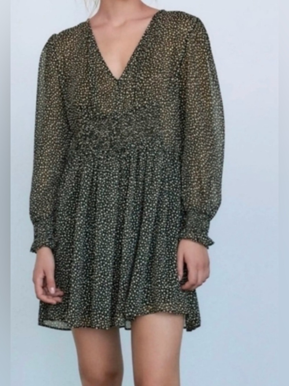 V-Neck Long Sleeve Smocked Waist Mini Dress - Black/White ZARA Size M